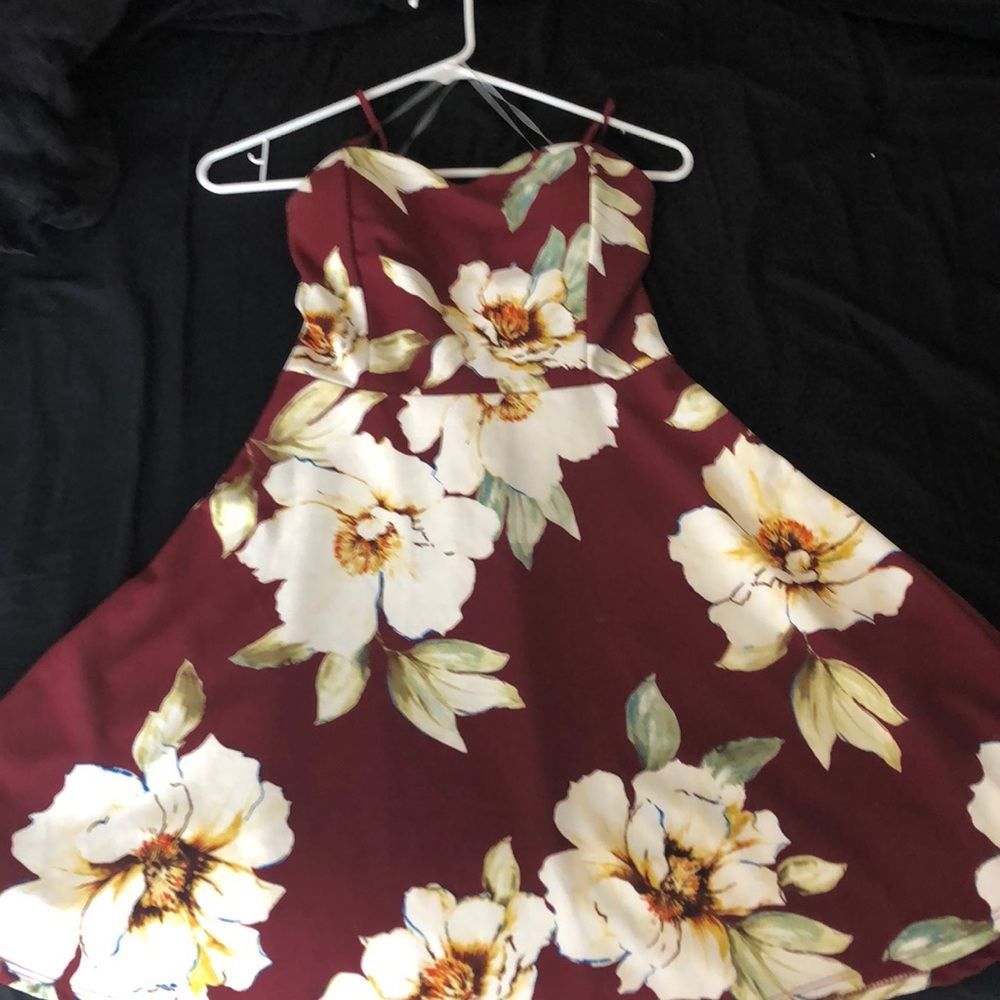 Red floral Sundress - Size Medium